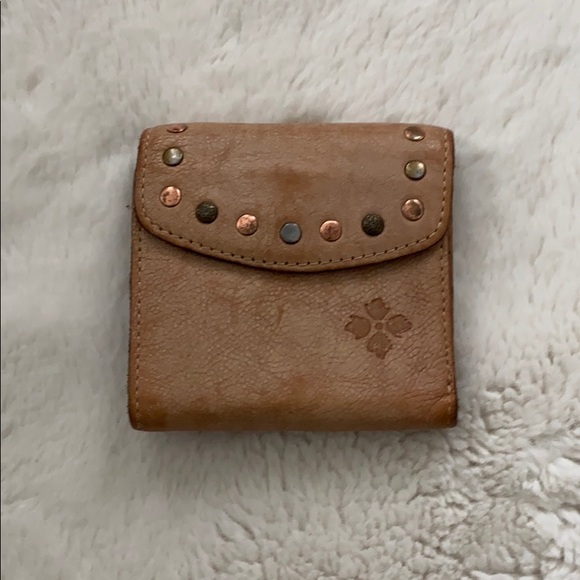Patricia Nash Leather Messenger Bad and Wallet - Picture 7 of 10